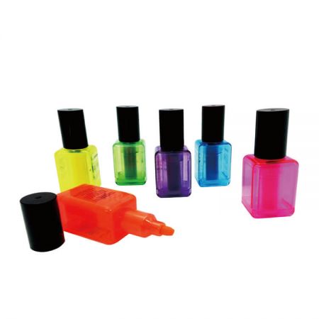 Nail Polish Highlighter - The nail paint highlighter is non-toxic for kids to have fun