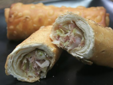 Filling ingredients in the Egg Rolls remain with its original textures