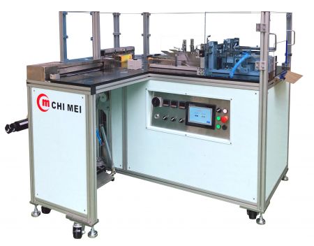 Semi -Auto Overwrapping Machine - It is suitable for perfume box packing, and installed with "Quicker size changeover system", you can pack different size of perfume boxes by same one machine.
Semi-automatic over wrapping machine、overwrapping machine、cellophane machine、cigarette packing machine、Tobacco packing machine、box packing machine、perfume box packing machine、shrink packing machine.