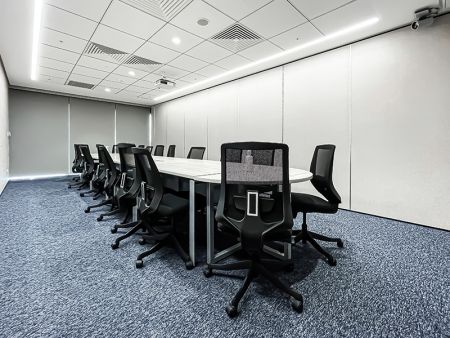 Aluminum extruded custom LED linear office ceiling lighting for meeting room.