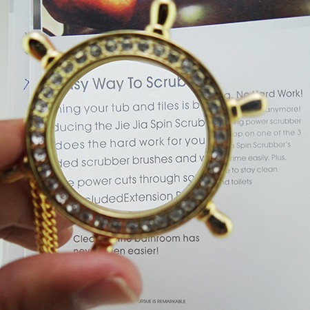 UB6_4X Rudder Shaped Pendant Magnifier with necklace