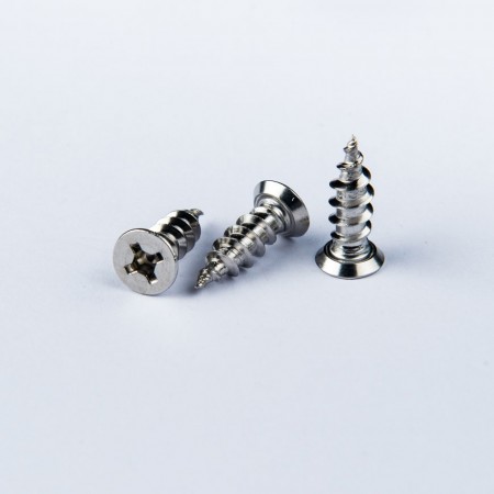 平頭鐵板牙 - 平頭螺絲打十字及四角孔針型搭配A牙鐵板牙紋