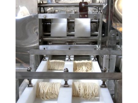 Automatic Roll Noodles Machine - Automatic Roll Noodles Machine.