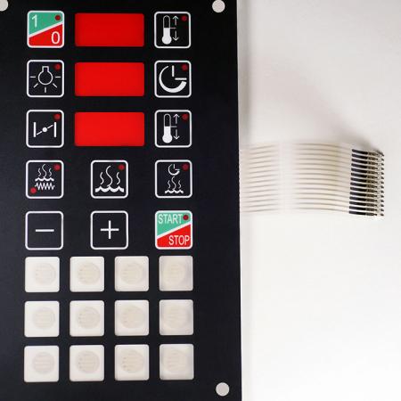 Клавиатура с красными прозрачными окнами - Использование мембранного переключателя в промышленности