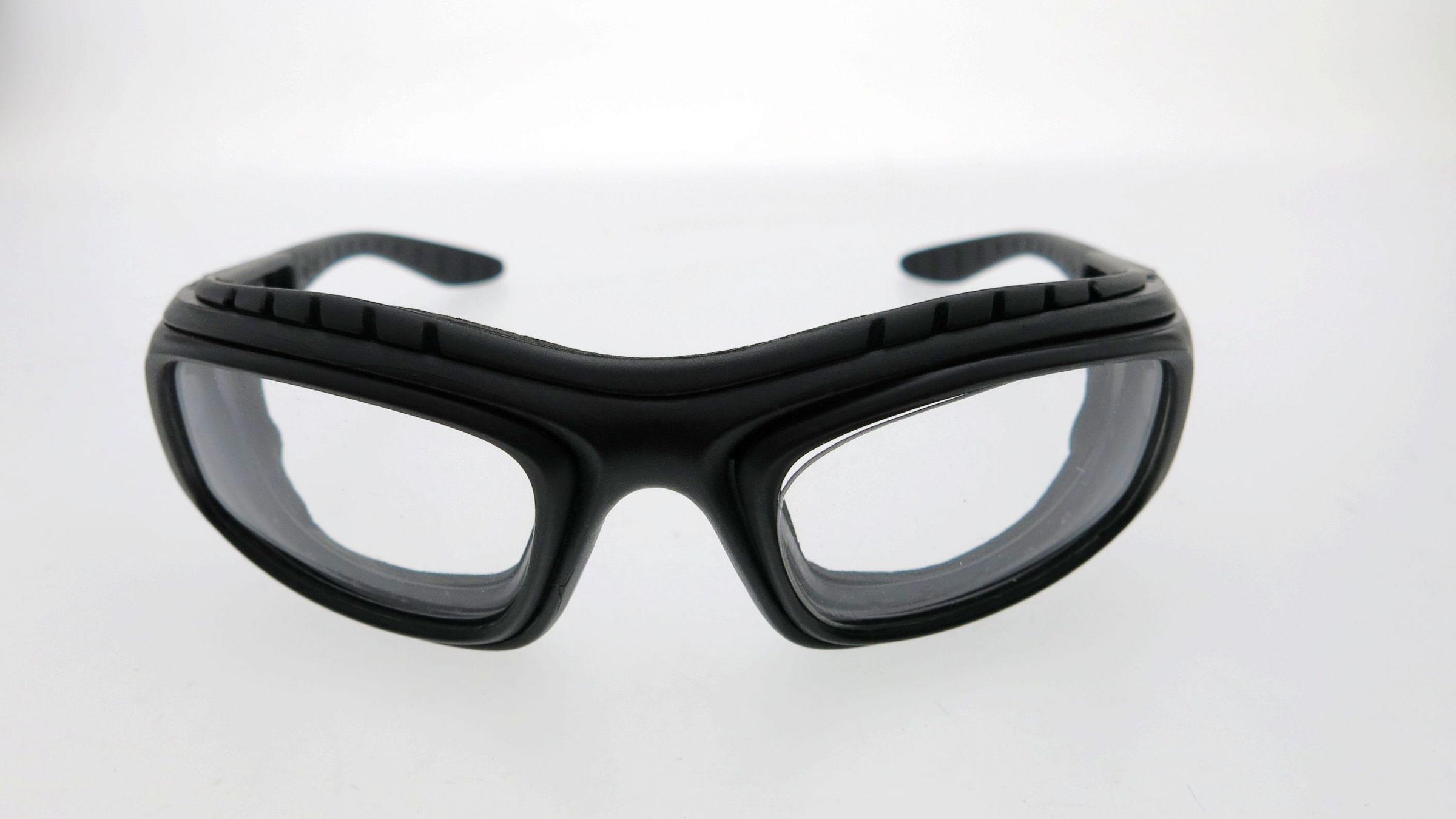 النظارات الواقية لتجربة رياضية آمنة وممتعة - أهمية النظارات الواقية لراكبي الدراجات