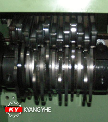 Професійна машина для виготовлення ременів безпеки спеціального призначення - Запасні частини для голкового ткацького верстата KY для ланцюгового з'єднання ролика.
